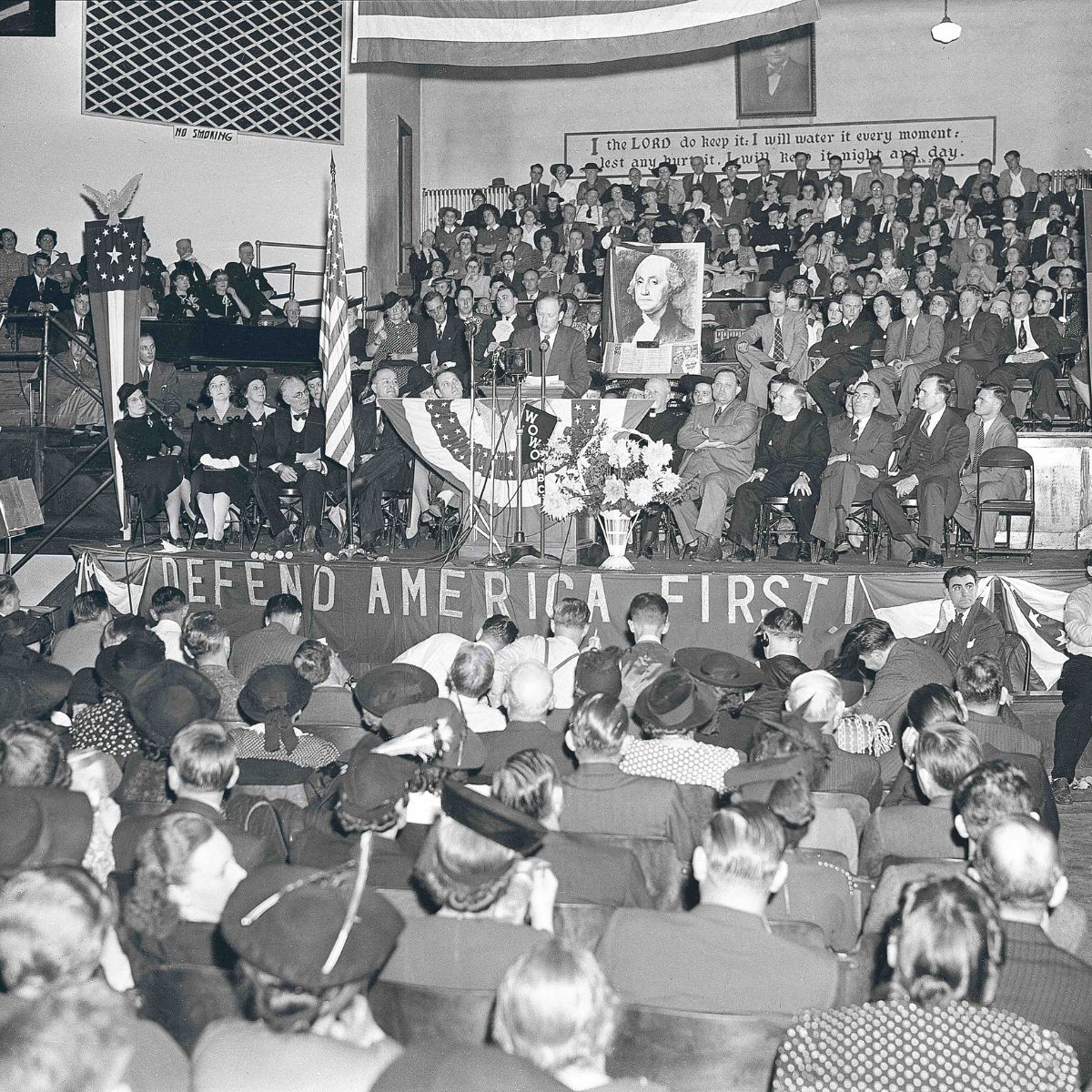 «America first», un lema con vinculaciones nazis, de Lindbergh a Trump